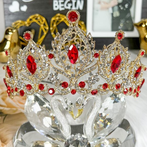 Red Tiara and Crown for Women, Queen of Heart Crown, Royal Queen Crown, Gifts - Picture 1 of 5